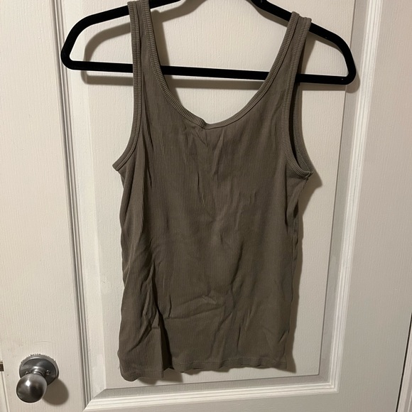 Henley top in dark green - Picture 2 of 2